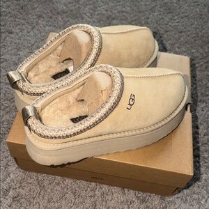 UGG Tazz Cream Shearling Platform Slip-Ons